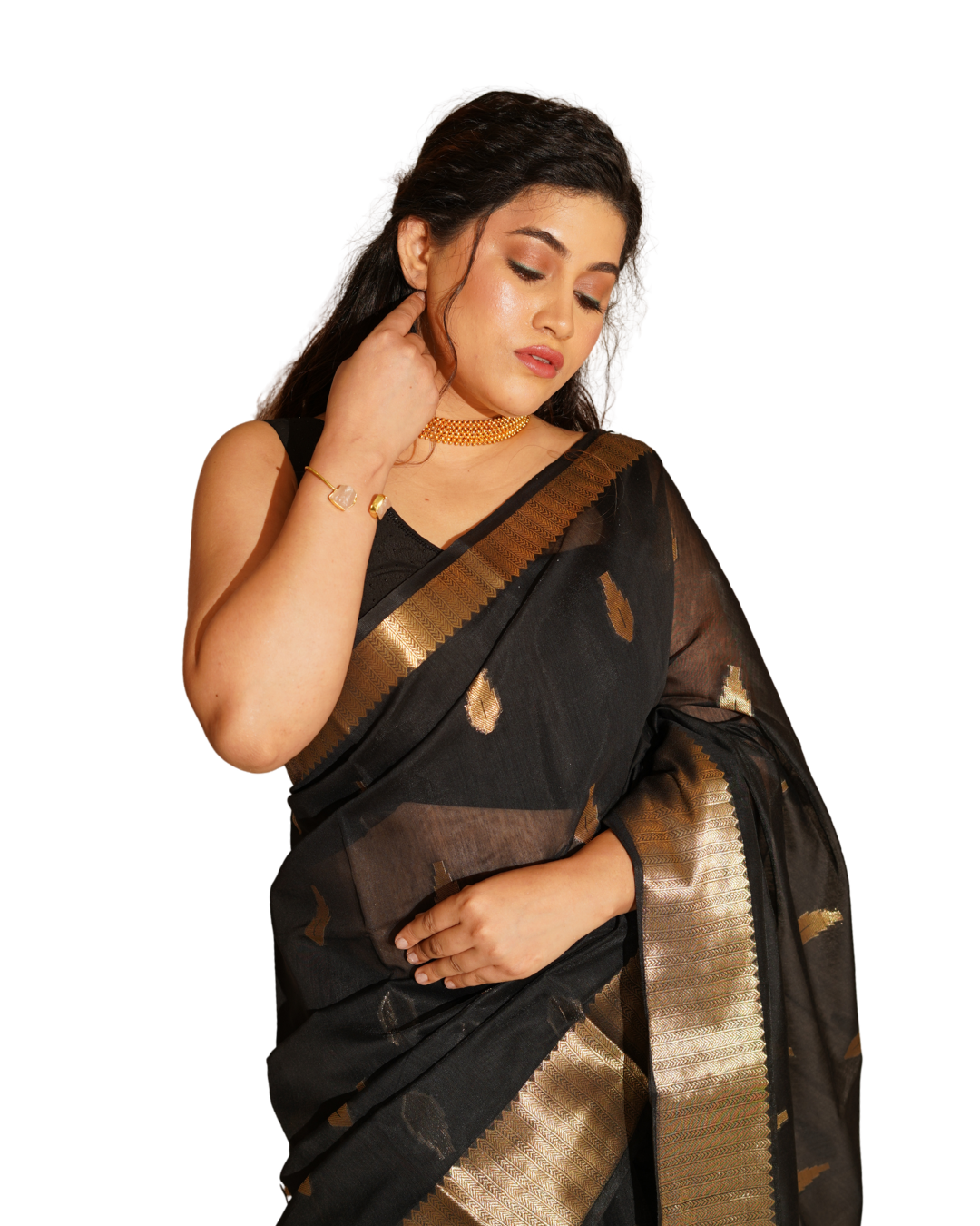 BLACK & GOLD HANDWOVEN MAHESHWARI SAREE