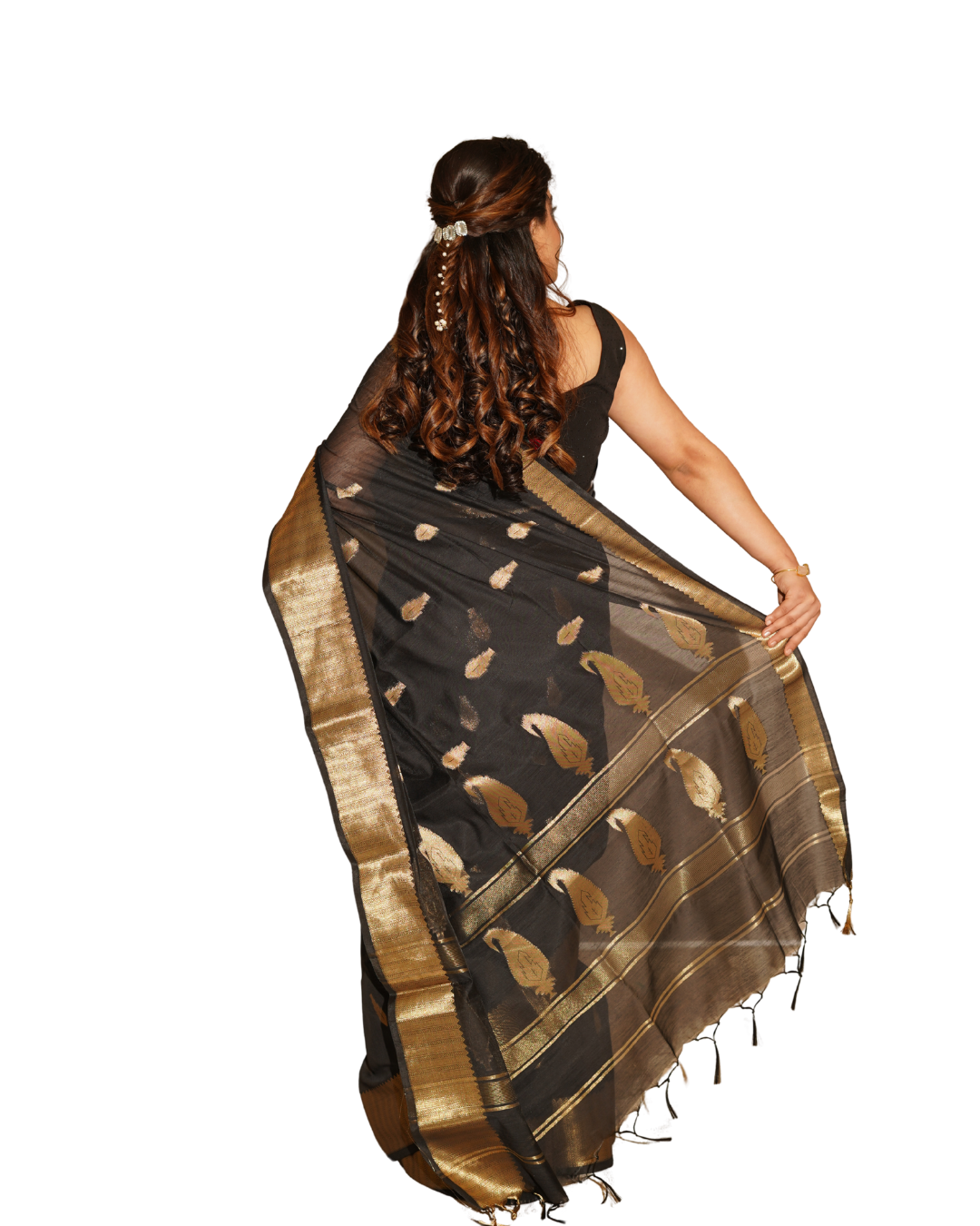 BLACK & GOLD HANDWOVEN MAHESHWARI SAREE